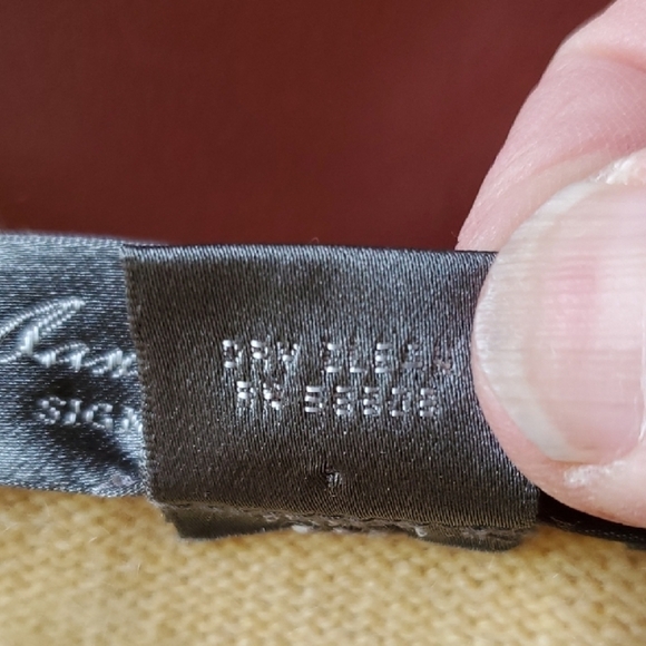 Daniel Cremieux Yellow V-Neck Sweater 100 Percent CASHMERE Classic Style - Picture 3 of 7